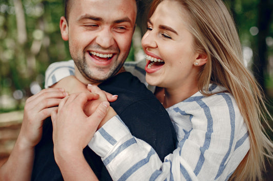 Jak zbudować szczęśliwą relację z partnerem? 10 Wskazówek