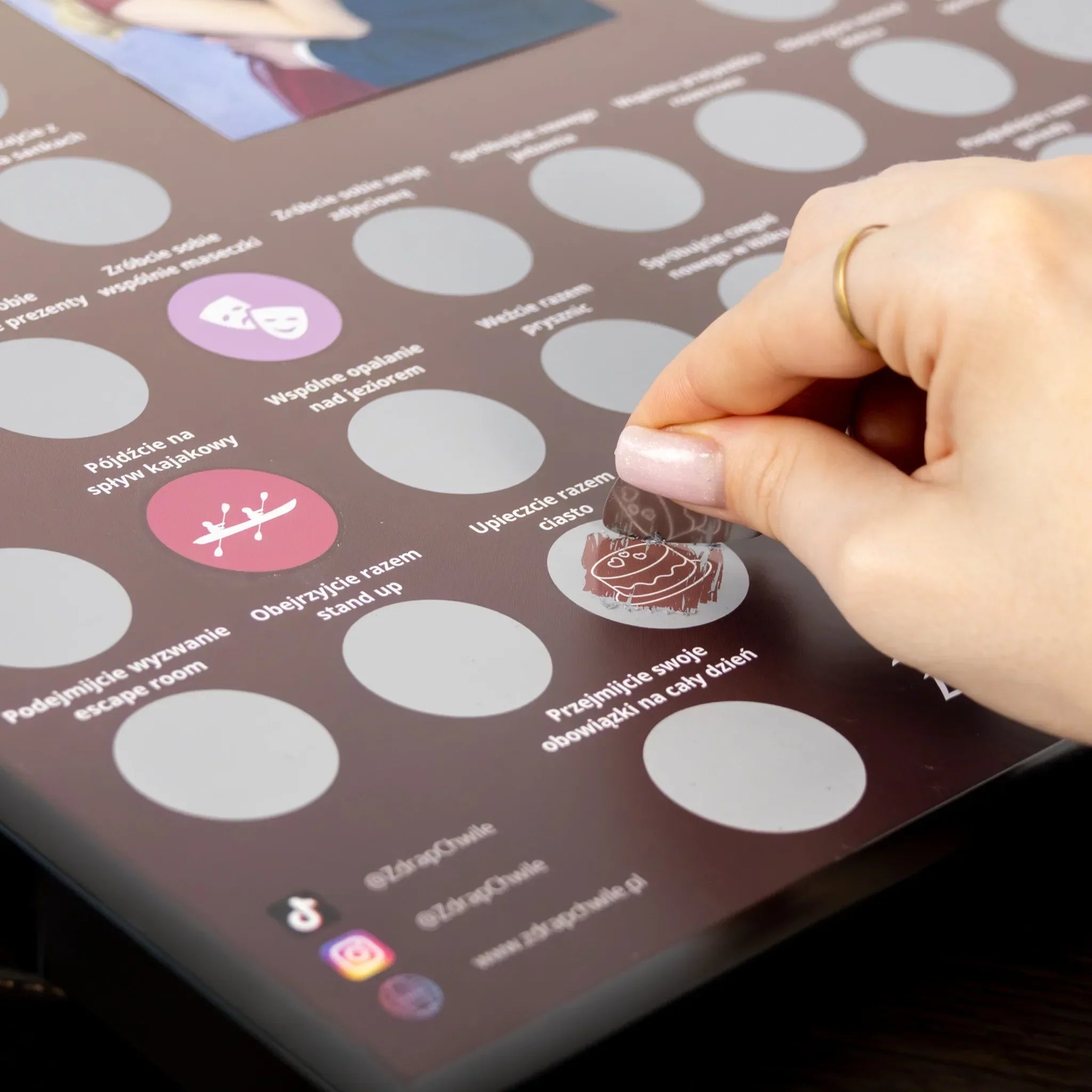 Zdrapki - Czym je zdrapywać? 5 sprawdzonych sposobów