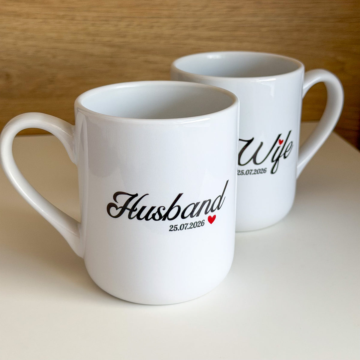 Zestaw kubków dla pary "Husband & Wife" z datą ślubu 330 ml - wersja ANG