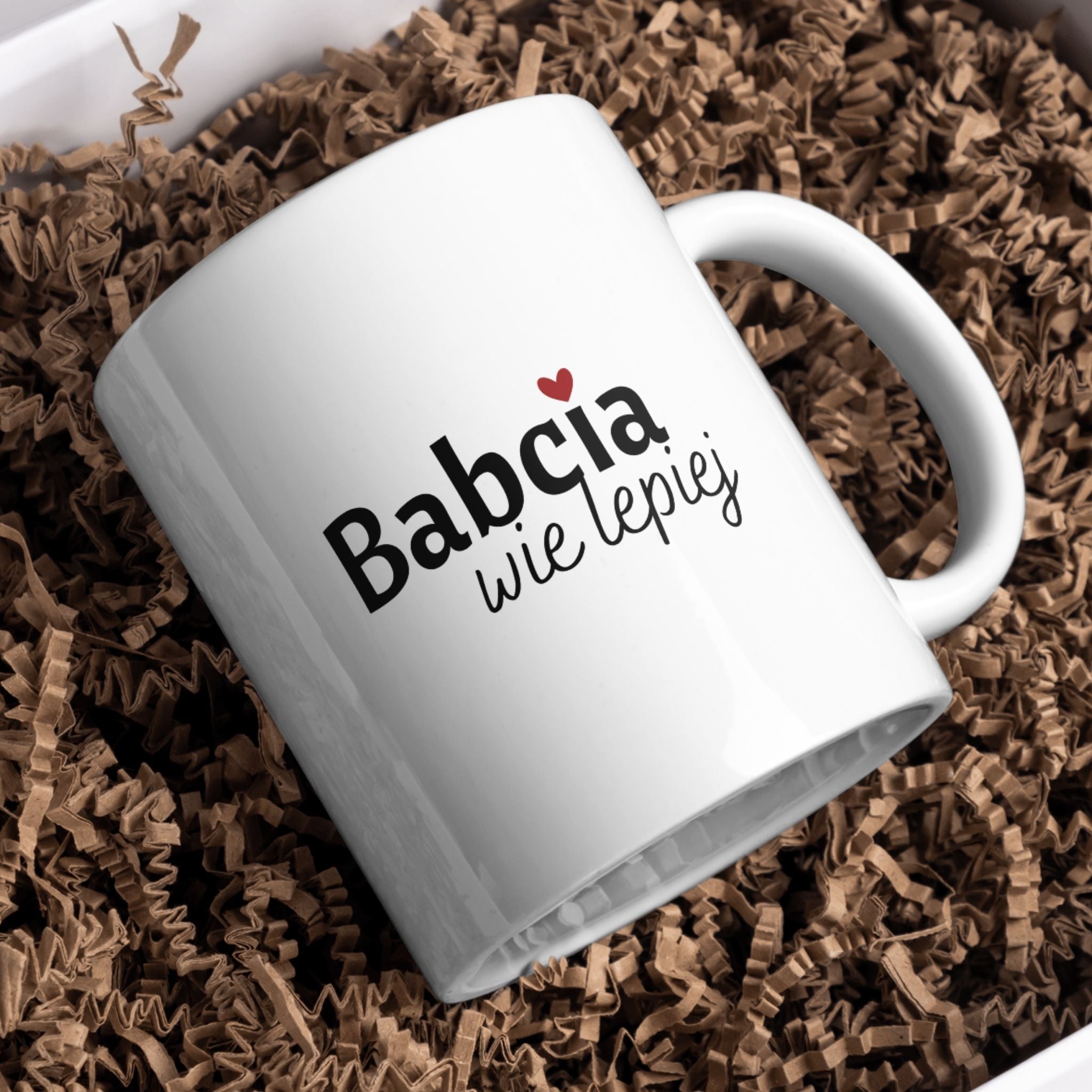 Kubek biały z napisem - "Babcia wie lepiej" - 330 ml